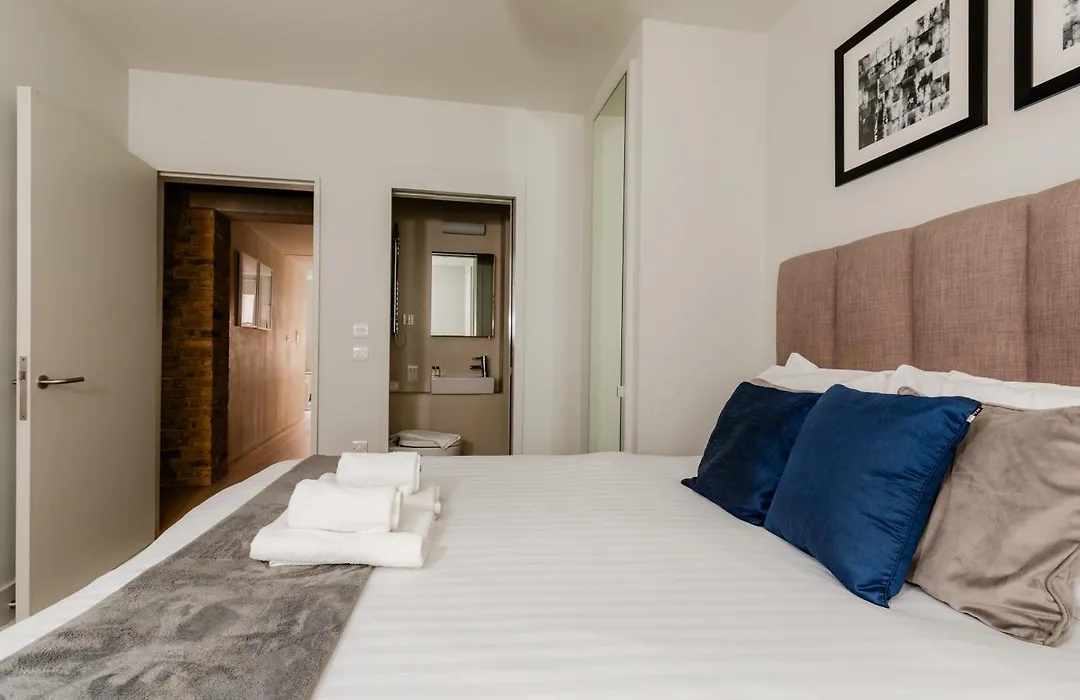 Holborn By Excel Apartments-1